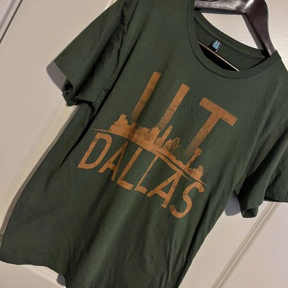 *LAST CHANCE* UT Dallas Shirt, Small. - Picture 1 of 7